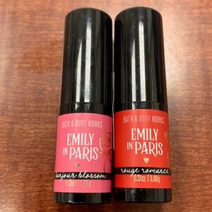 Emily in Paris lipstick’s set of 2